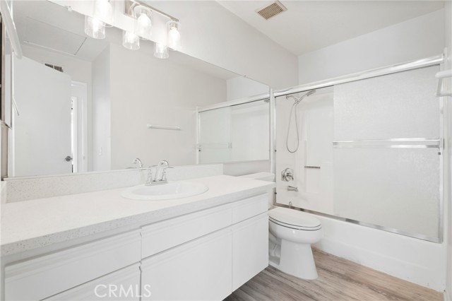 2 Bed Home for Sale in Saugus, California