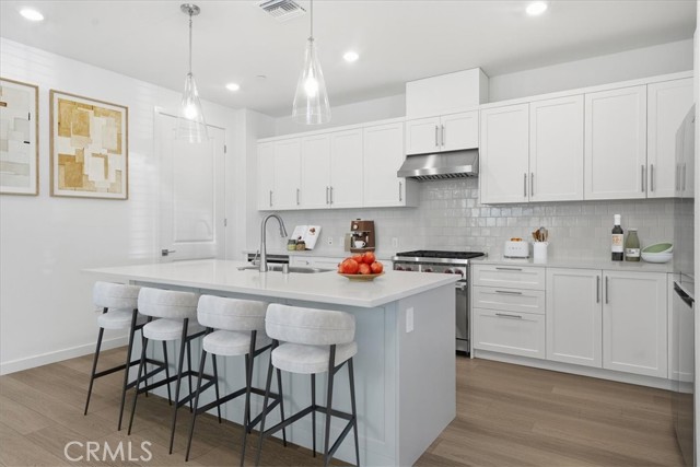 Detail Gallery Image 9 of 33 For 2378 Channel Drive #105,  Ventura,  CA 93003 - 4 Beds | 2/1 Baths