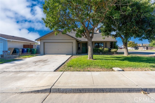 Detail Gallery Image 3 of 53 For 1080 Lee Ave, Gustine,  CA 95322 - 4 Beds | 2 Baths