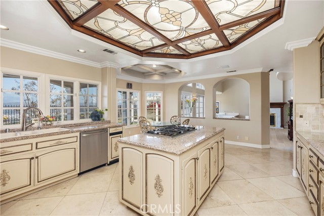 Detail Gallery Image 9 of 41 For 3211 E Mandeville Pl, Orange,  CA 92867 - 6 Beds | 6/1 Baths