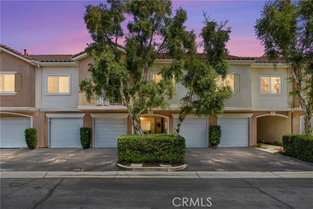 93 Kansas Street, Redlands CA: https://media.crmls.org/medias/6ce95e92-4a78-49c0-9320-c6e16427cf8d.jpg