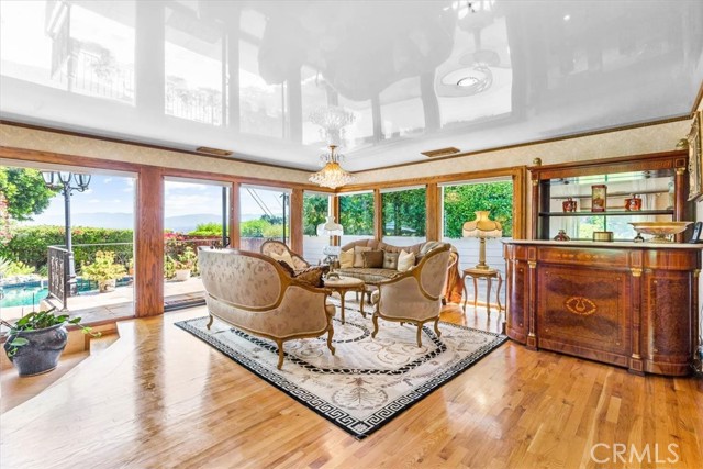 Detail Gallery Image 13 of 33 For 17861 Cathedral Pl, Encino,  CA 91316 - 3 Beds | 3 Baths