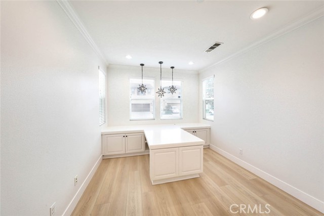 Detail Gallery Image 8 of 31 For 2824 Villa Catalonia Ct, Corona,  CA 92881 - 3 Beds | 2/1 Baths