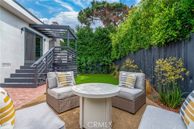 Seating area