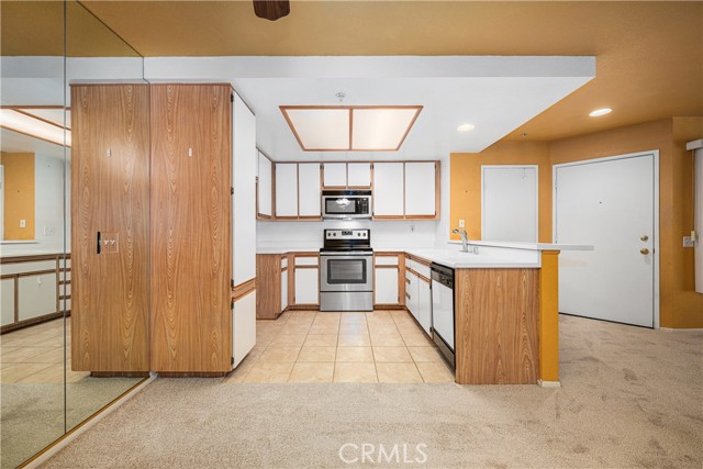 Detail Gallery Image 19 of 58 For 2800 Keller Dr #243,  Tustin,  CA 92782 - 1 Beds | 1 Baths