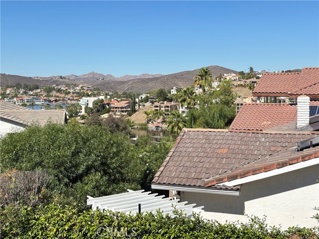 29731 Bonanza Place, Canyon Lake CA: https://media.crmls.org/medias/6ceb30d8-6365-456c-98c1-5ba3a3e6b526.jpg