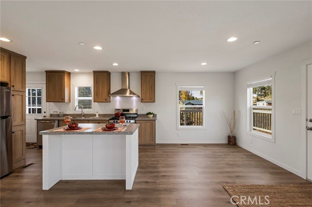 Detail Gallery Image 9 of 54 For 1562 Hemlock Ln, Paradise,  CA 95969 - 2 Beds | 2 Baths