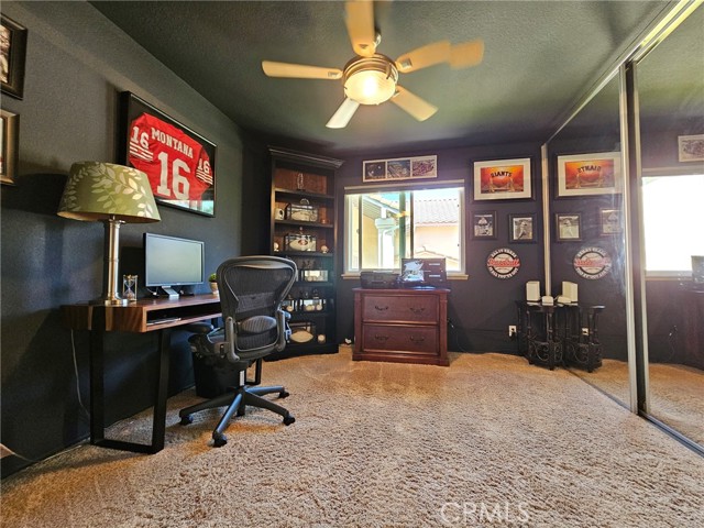 21351 Birdhollow Drive, Rancho Santa Margarita CA: https://media.crmls.org/medias/6cec6237-9e94-4979-a9d1-776aaf18ed90.jpg