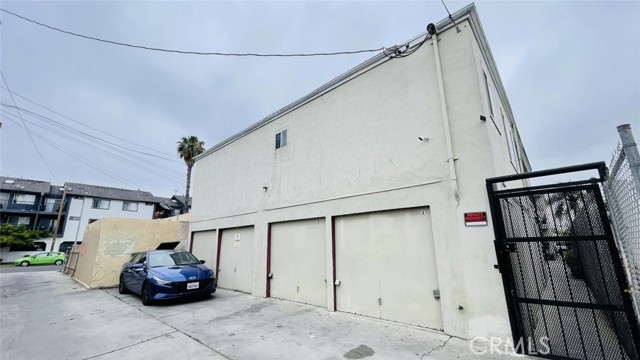 1083 Gaviota Avenue, Long Beach CA: https://media.crmls.org/medias/6ced7778-803b-49f8-8201-22c4c84f4c03.jpg