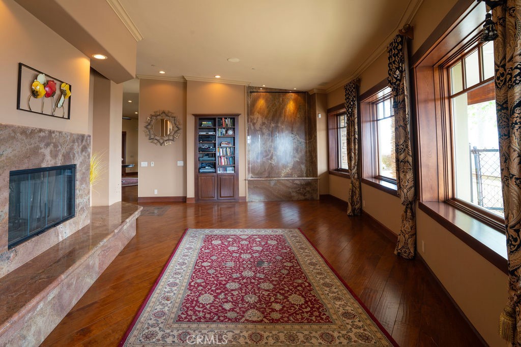 MLS #OC25023879 image #2