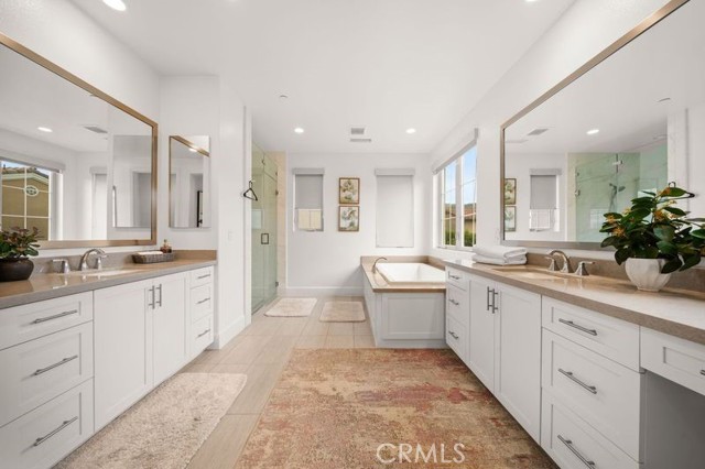 Detail Gallery Image 10 of 19 For 90 Rockinghorse, Irvine,  CA 92602 - 4 Beds | 4/1 Baths