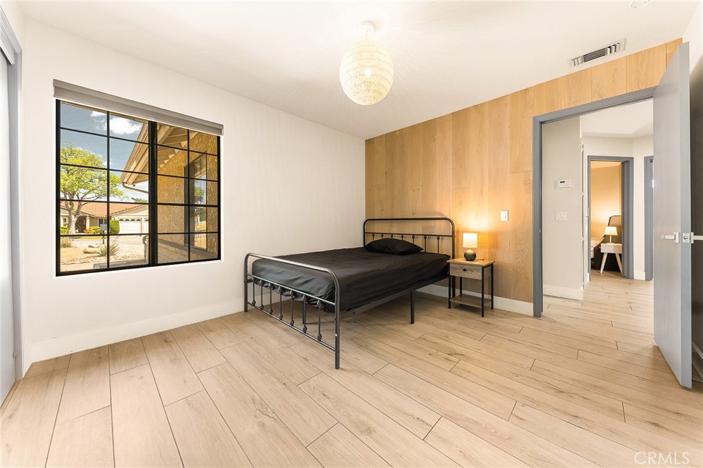 MLS #OC25120439 img 19