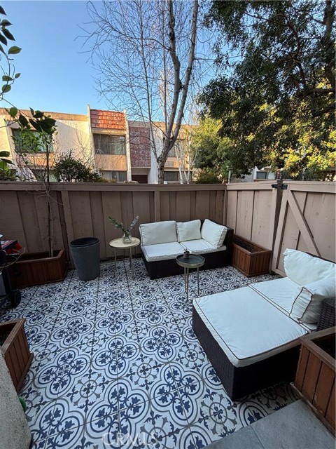 5533 Edward E Horton Lane, Encino CA: https://media.crmls.org/medias/6cf0ed8a-c162-45e1-a4b7-8a02f27e698e.jpg