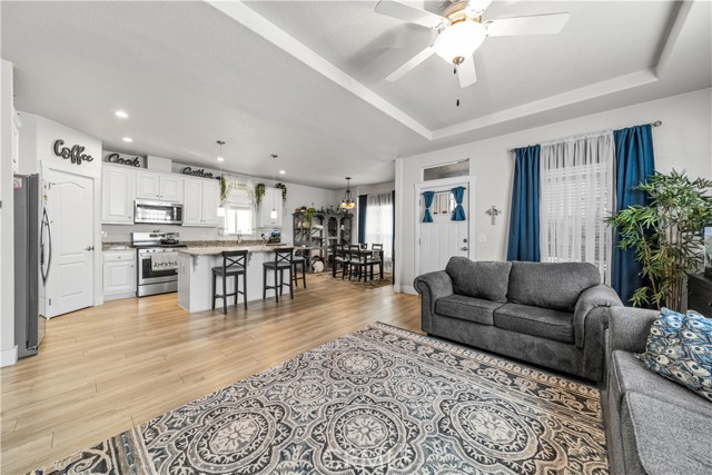Detail Gallery Image 6 of 41 For 1245 W Cienega Ave #46,  San Dimas,  CA 91773 - 3 Beds | 2 Baths