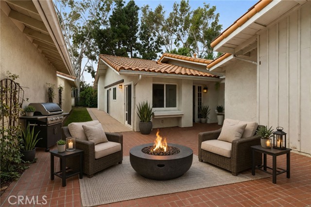 Detail Gallery Image 4 of 38 For 25011 Sunset, Laguna Hills,  CA 92653 - 2 Beds | 2 Baths