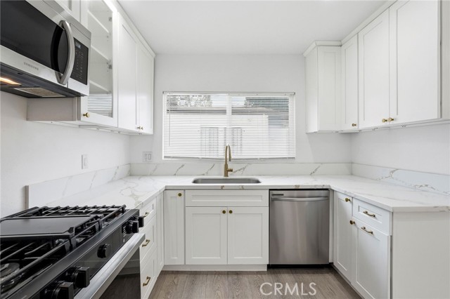 Detail Gallery Image 8 of 32 For 833 E Acacia, Glendale,  CA 91205 - 3 Beds | 2 Baths