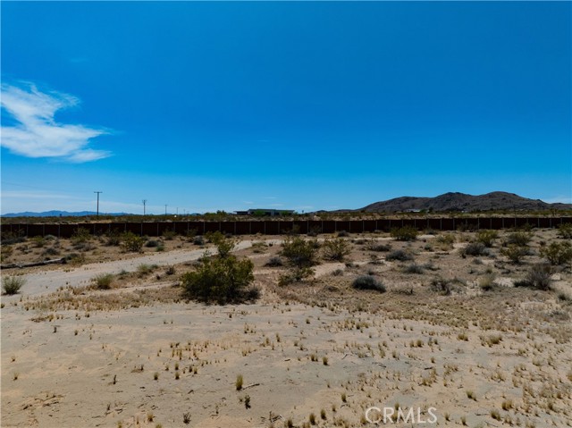 Image 21 of 24 For 424 Ducor Avenue