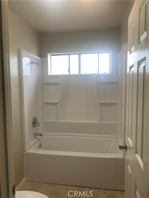 10852 Walnut Street, Los Alamitos CA: https://media.crmls.org/medias/6cf310a2-1a32-44d9-9157-f9d88cc4efcd.jpg