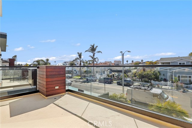 620 Huntington Street, Huntington Beach CA: https://media.crmls.org/medias/6cf40d15-e2a2-4e80-9918-4924f31a9d93.jpg