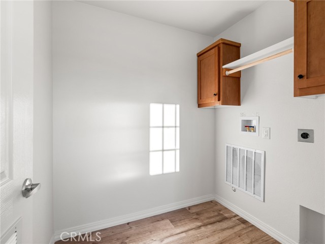 Detail Gallery Image 12 of 39 For 12526 Ponderosa Rd, Pinon Hills,  CA 92372 - 3 Beds | 2 Baths