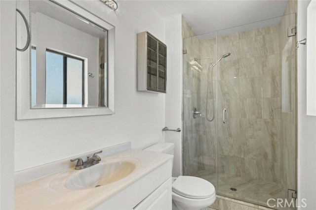 14715 Saticoy Street, Van Nuys CA: https://media.crmls.org/medias/6cf6f575-8d04-4767-b65d-18d84757fdb4.jpg