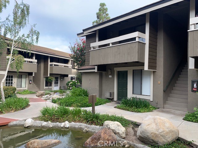 118 Streamwood, Irvine CA: https://media.crmls.org/medias/6cf76422-01ec-4590-8161-ca52a6b6d537.jpg