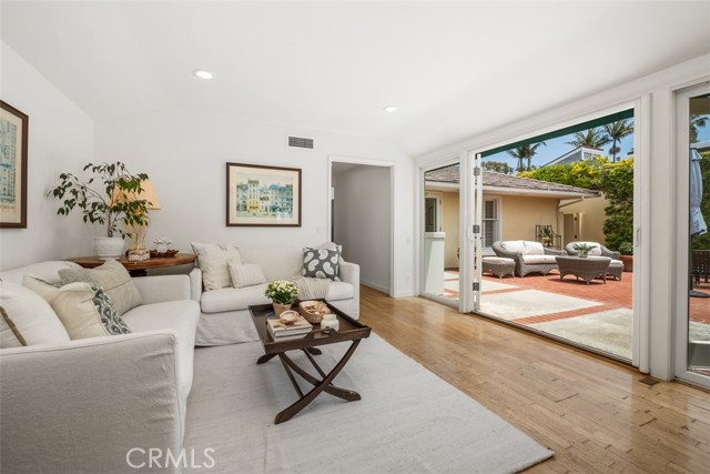 Detail Gallery Image 13 of 49 For 27 S La Senda Dr, Laguna Beach,  CA 92651 - 4 Beds | 3 Baths