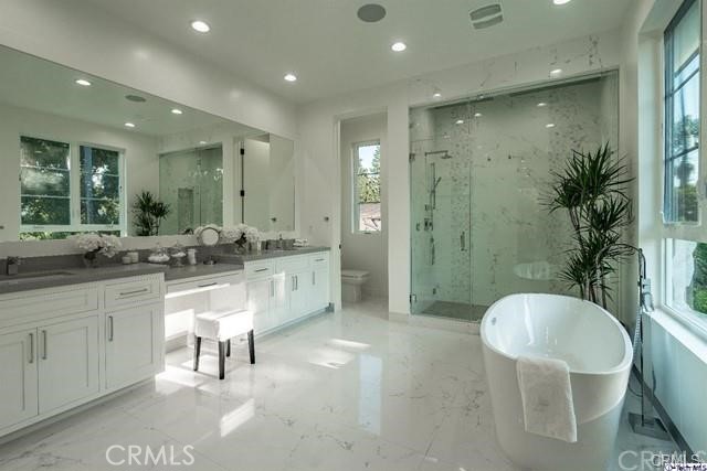 Detail Gallery Image 17 of 36 For 4435 Camellia Ave, North Hollywood,  CA 91602 - 5 Beds | 6 Baths