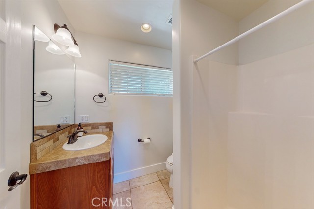 3/4 bath off laundry