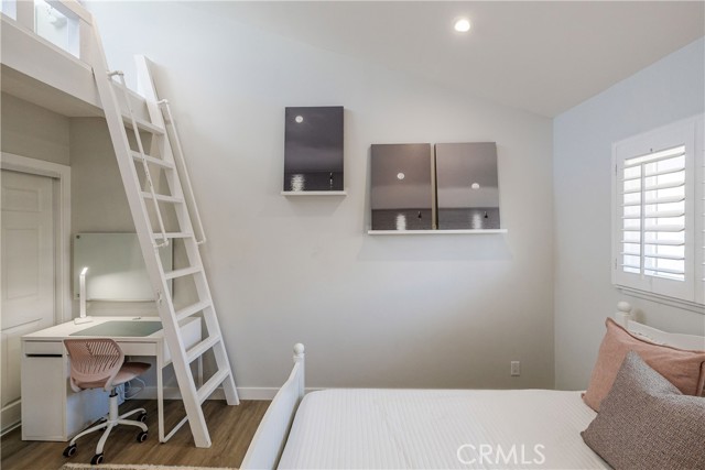 Detail Gallery Image 40 of 51 For 1219 S Catalina Ave, Redondo Beach,  CA 90277 - 4 Beds | 3/1 Baths