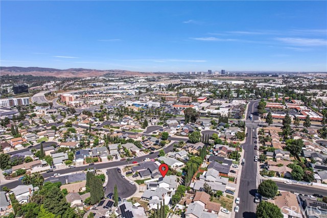23881 Gates Street, Lake Forest CA: https://media.crmls.org/medias/6cfaddbb-0b99-4e54-b719-59fa5d2d6ddc.jpg