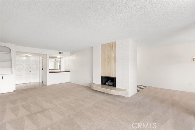 5330 Lindley Avenue, Encino CA: https://media.crmls.org/medias/6cfb7d32-16e9-428d-9351-c2481f20875c.jpg