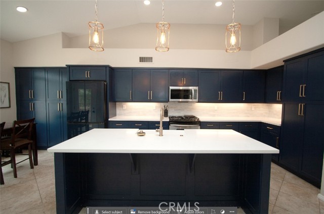 Detail Gallery Image 16 of 19 For 15344 Regatta Way, Lake Elsinore,  CA 92530 - 4 Beds | 2 Baths
