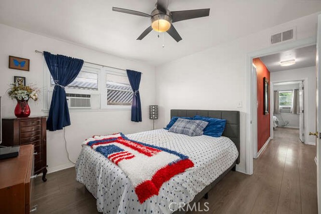 815 Marvista S Avenue, Seal Beach CA: https://media.crmls.org/medias/6cfbadc9-9d25-4d98-954d-1ac2fc298dbc.jpg