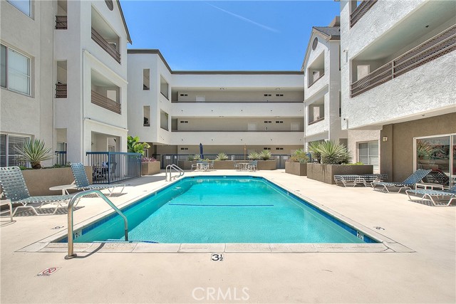 Detail Gallery Image 43 of 51 For 300 N El Molino Ave #118,  Pasadena,  CA 91101 - 2 Beds | 2 Baths