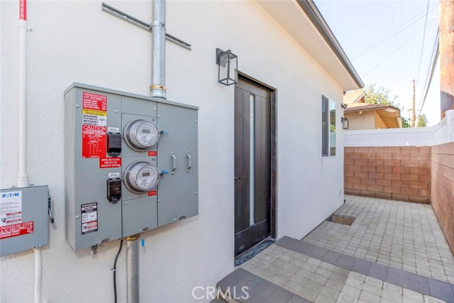 Detail Gallery Image 11 of 63 For 16701 Rinaldi St, Granada Hills,  CA 91344 - 3 Beds | 2/1 Baths