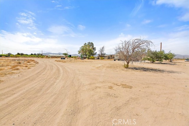 34774 Old Woman Springs Road, Lucerne Valley, California 92356, ,Residential Income,For Sale,34774 Old Woman Springs Road,CRCV24040034