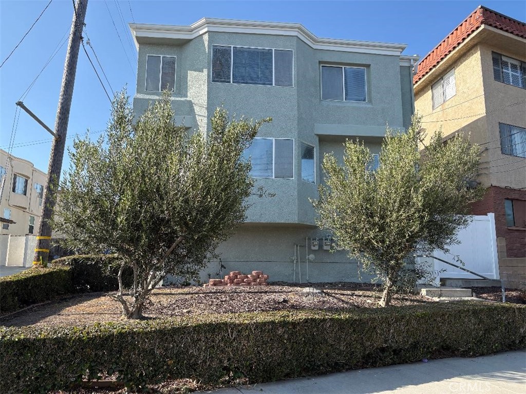 976 W Hamilton Avenue #3