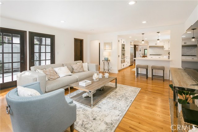 600 35th Street, Manhattan Beach, California 90266, 3 Bedrooms Bedrooms, ,2 BathroomsBathrooms,Residential,Sold,35th,SB17026414