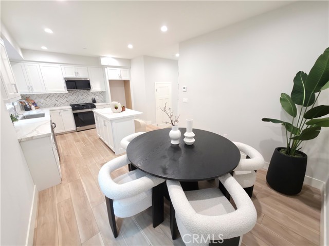 Image 4 of 41 For 1821 Westholmes Ave Avenue 1821