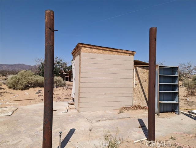 Detail Gallery Image 5 of 6 For 31600 Troy Rd, Newberry Springs,  CA 92365 - 3 Beds | 1 Baths