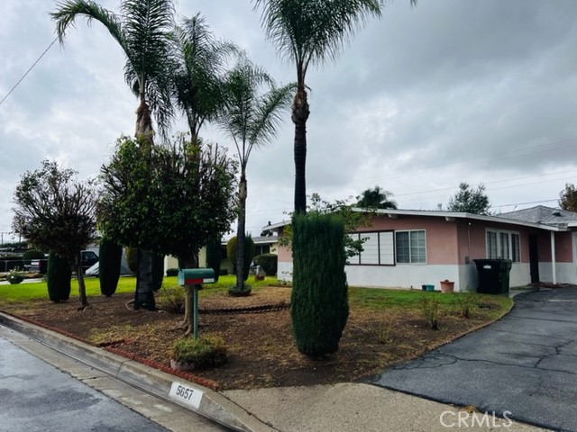 5657 N Rockvale Avenue, Azusa, CA 91702