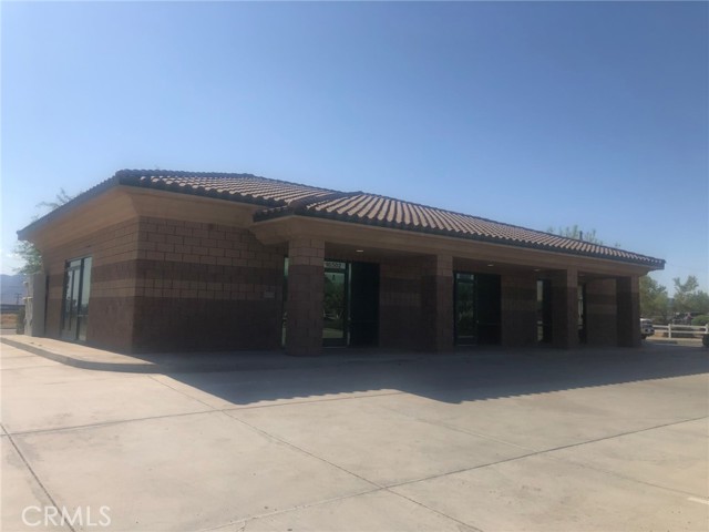 16490 Walnut Street, Hesperia, California 92345, ,Commercial Lease,For Rent,16490 Walnut Street,CRHD23087838