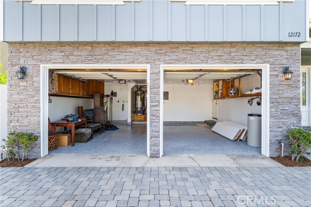 12172 Woodlawn Avenue, North Tustin CA: https://media.crmls.org/medias/6d02a49d-0503-434f-85ba-472be66e59c7.jpg