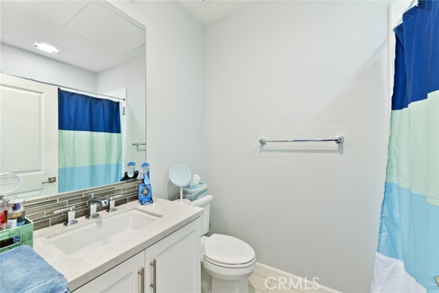 58 Stetson, Irvine CA: https://media.crmls.org/medias/6d02b19a-c679-4e7c-88ac-7aacf1f2bc1d.jpg