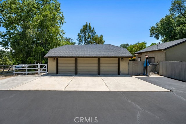 8830 San Gabriel Road, Atascadero CA: https://media.crmls.org/medias/6d02daea-04ea-45de-8357-8b30a389cffc.jpg