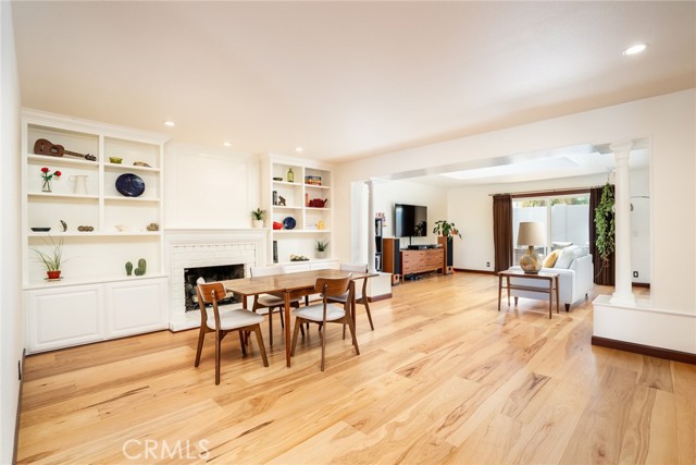 5272 Caliente Drive, Huntington Beach CA: https://media.crmls.org/medias/6d035991-4fa3-4ad0-991a-1e697e5fb27e.jpg