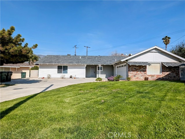 Detail Gallery Image 1 of 1 For 27144 Mansfield St, Highland,  CA 92346 - 4 Beds | 2 Baths