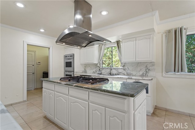 4616 COYLE, Woodland Hills CA: https://media.crmls.org/medias/6d03dc3a-6886-49d0-bfec-b5d1a8d102f1.jpg