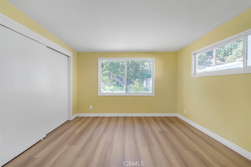 https://media.crmls.org/medias/6d0448fd-2f90-42fd-a8a2-d5861cead8cc.jpg?preset=X-Large